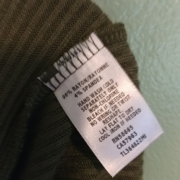 Olive Green top - Picture 4 of 6